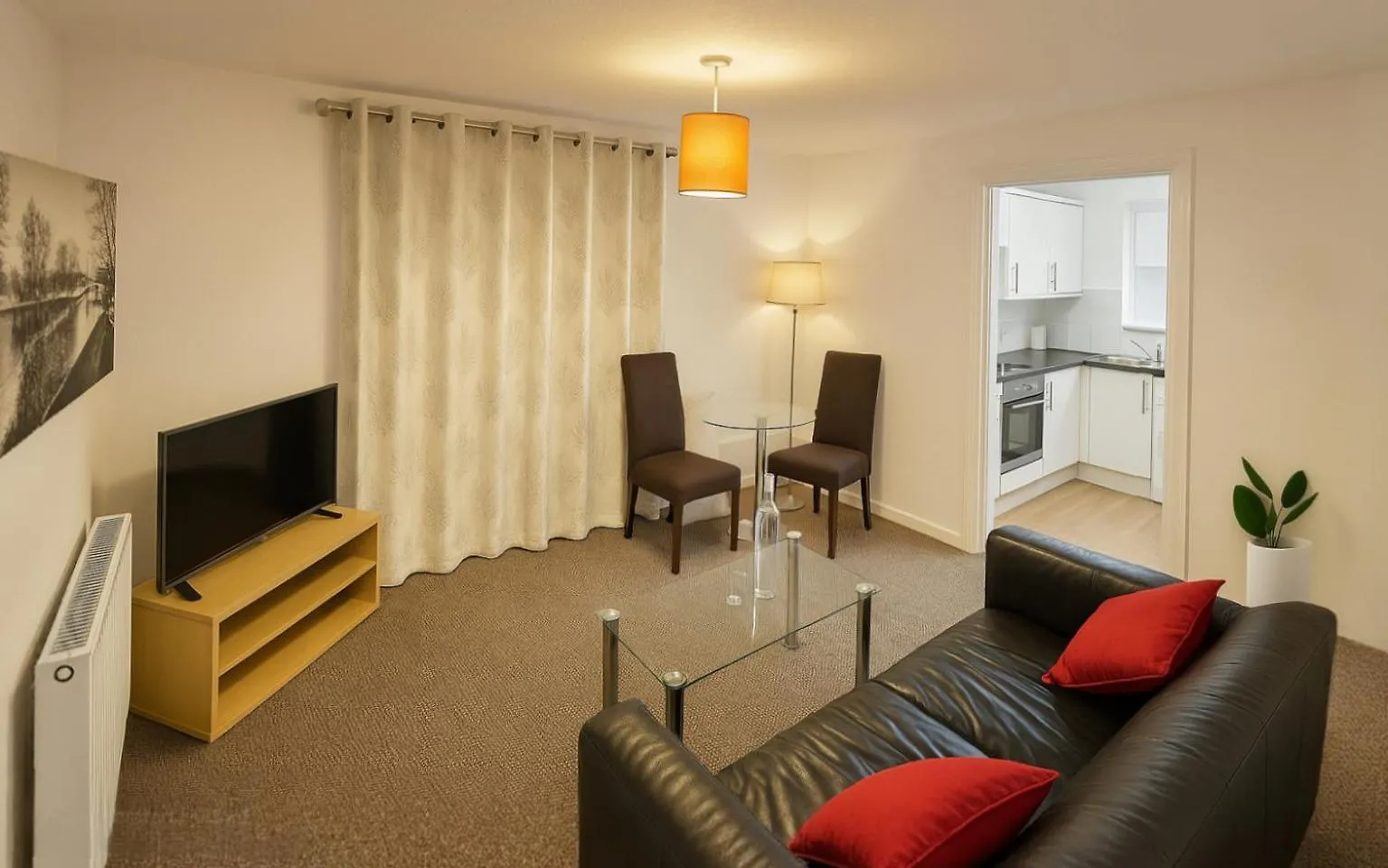 Spacious 4Br Home Near Abba Stadium Tube -Zone 2 London